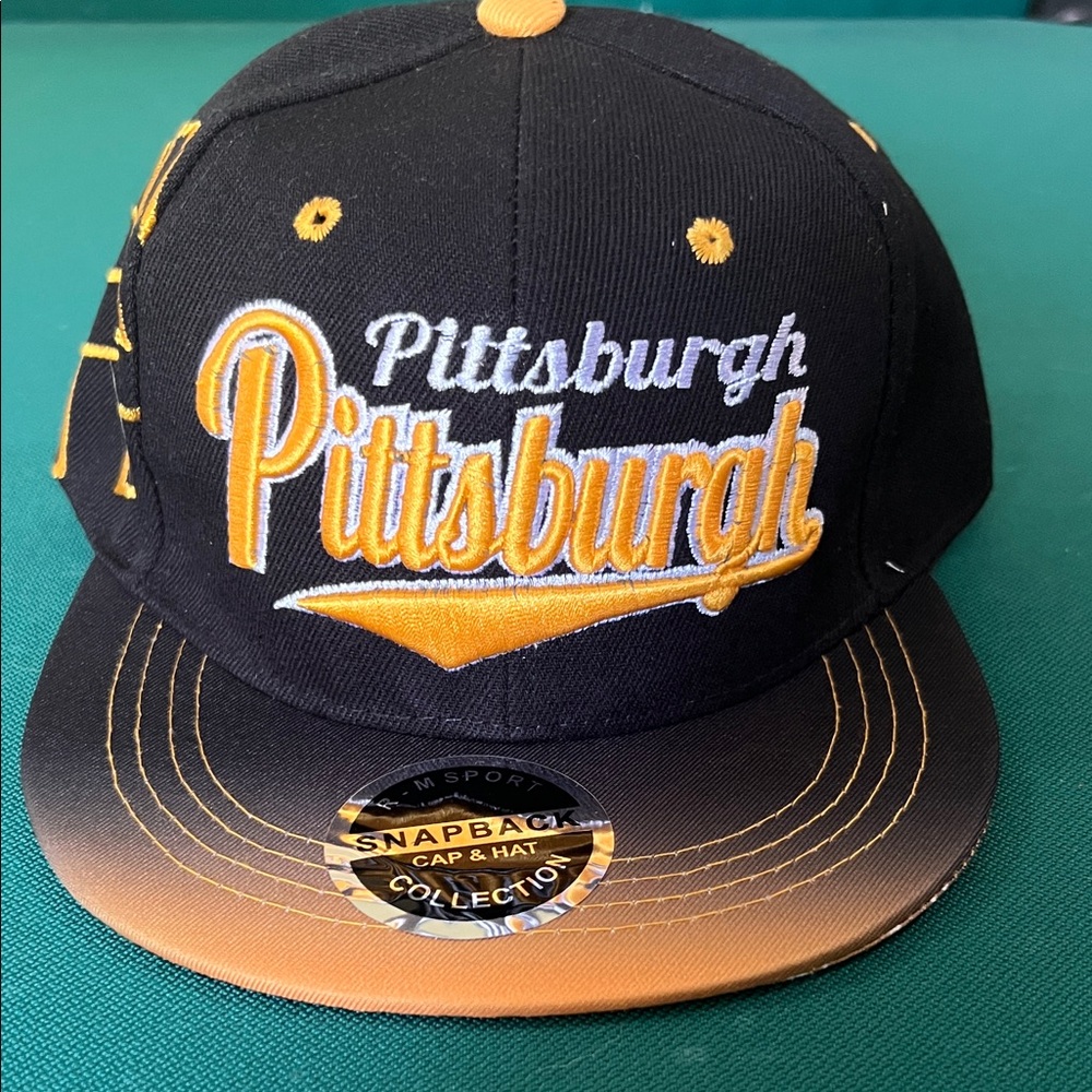 Pittsburgh Script Embroidered Snapback Hat - Black & Gold
